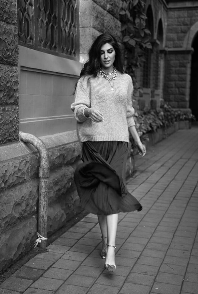 Tara Louise McManus (27)